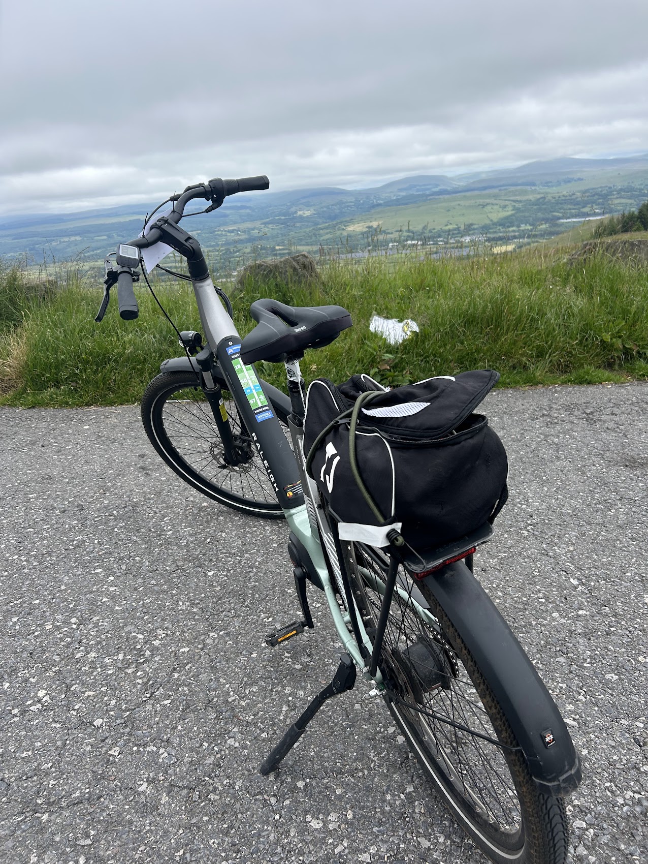Raleigh Centros HUB Bike For Sale